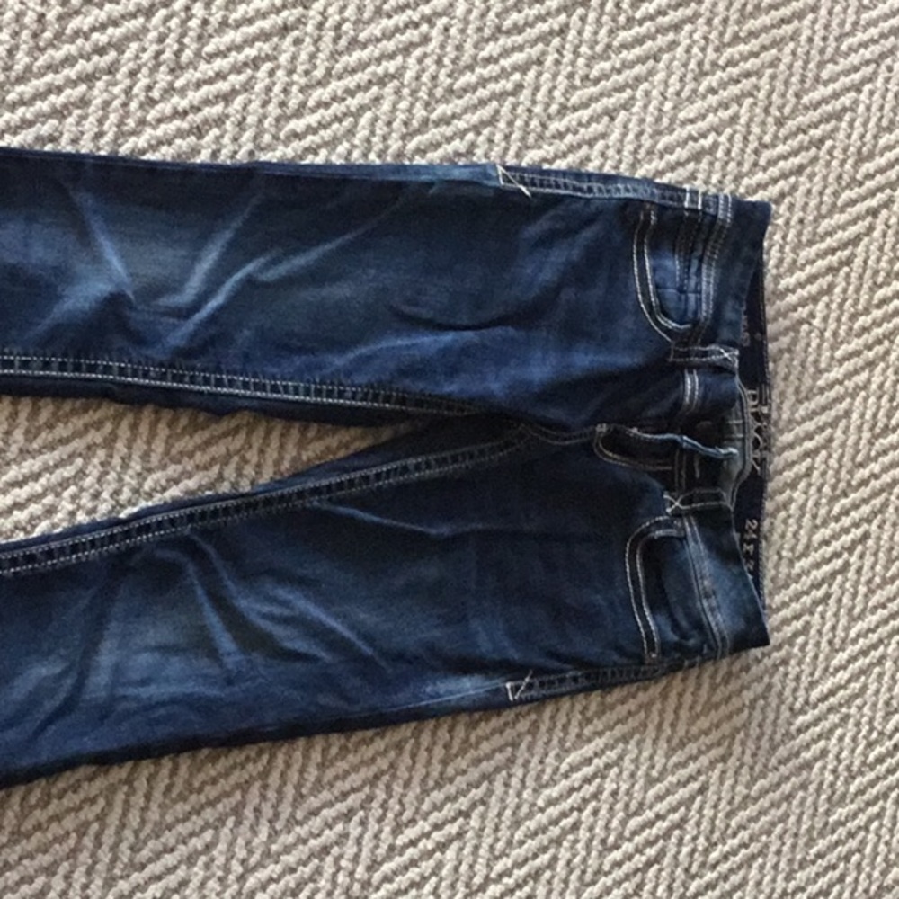 BUCKLE BRAND JEANS